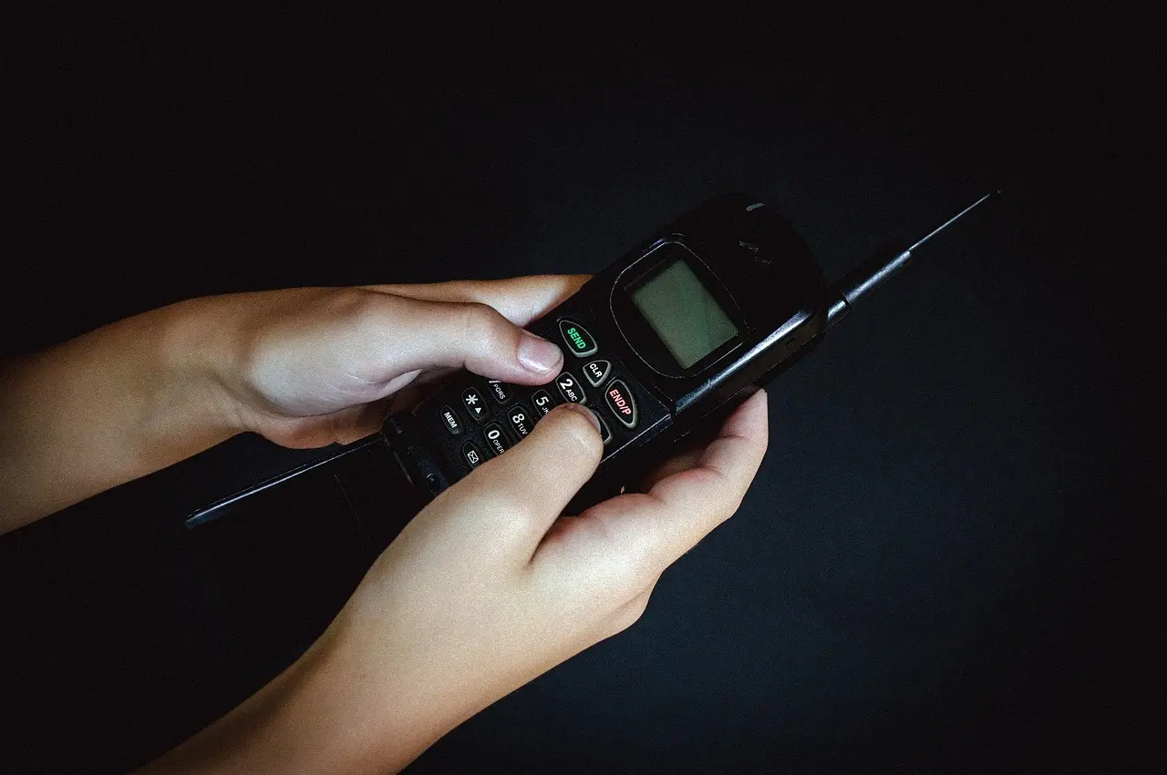 78734628 – Hvem ringer?