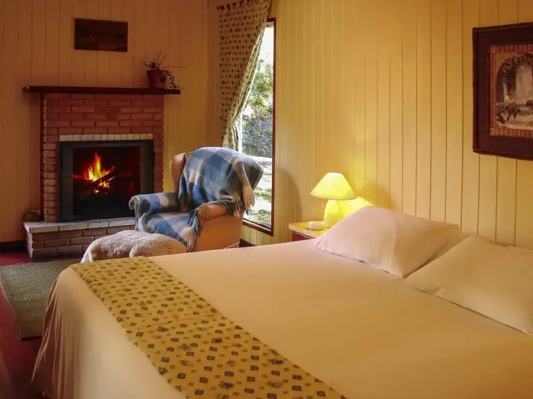 Hvilke gardiner egner sig til østvendte soveværelser?