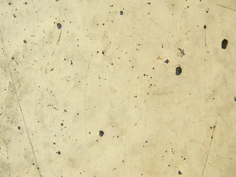 Må man mure en skillevæg i porebeton oven på gulvvarme?